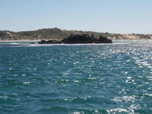 Spearfishing around an island Islands are great spearfishing locations