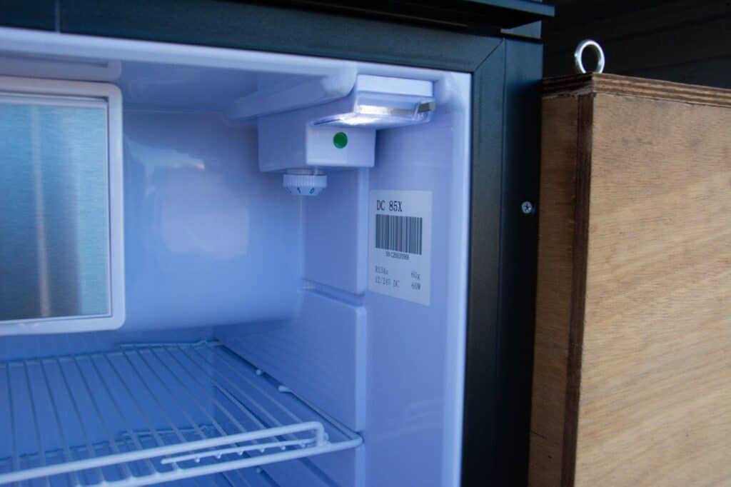 12V upright vs chest fridge; which is better, and why?