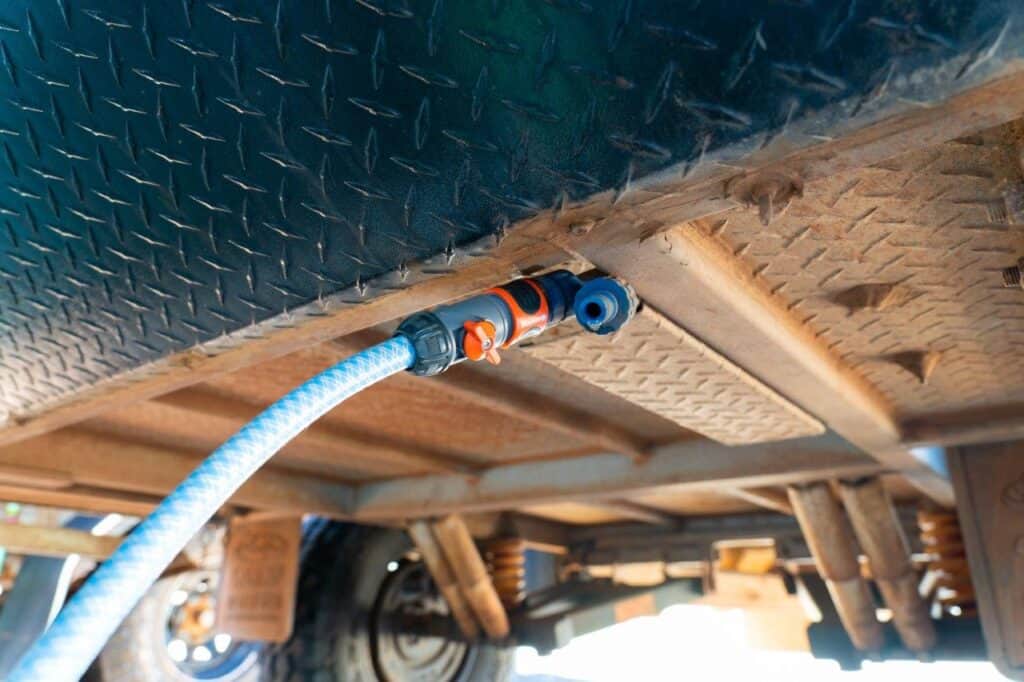 How to easily fill your water tanks travelling Australia