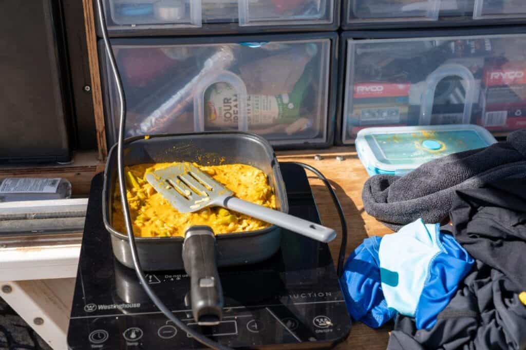 Induction cooktop energy consumption on 12v