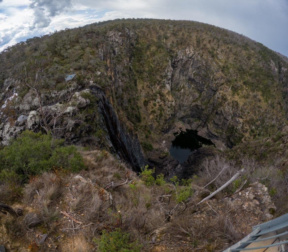 Gorge Over Dangars Gorge on the Waterfall Way - 4WDing Australia